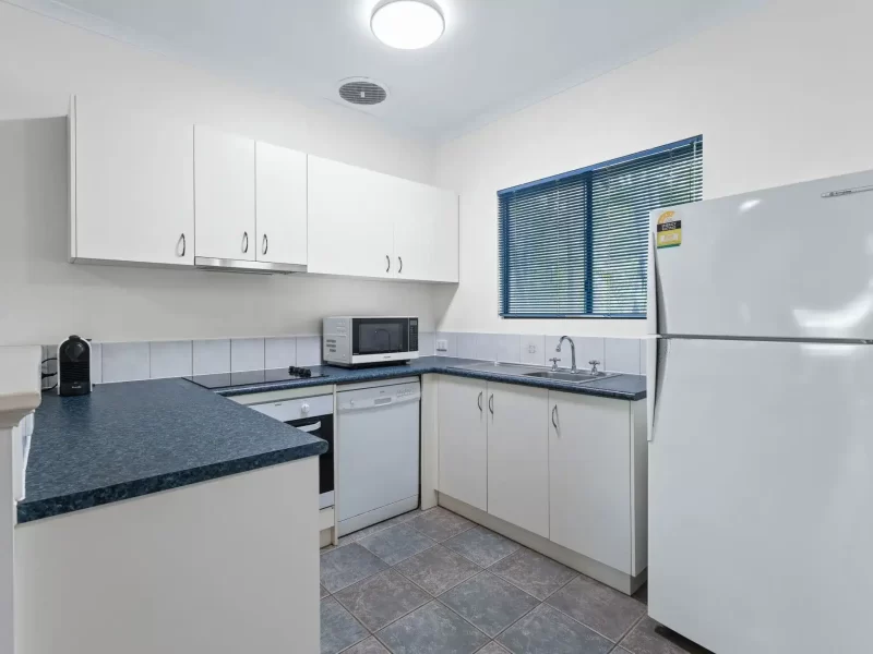 3 Bed APT Kitchen